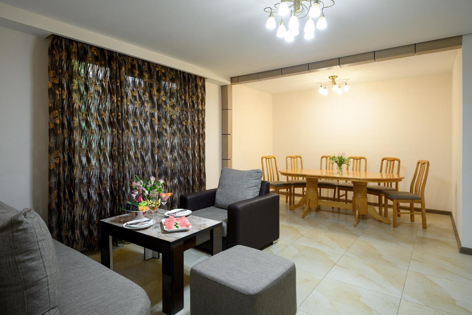 Alpina Resort By Stellar Hotels, צ'אקאדזור מראה חיצוני תמונה