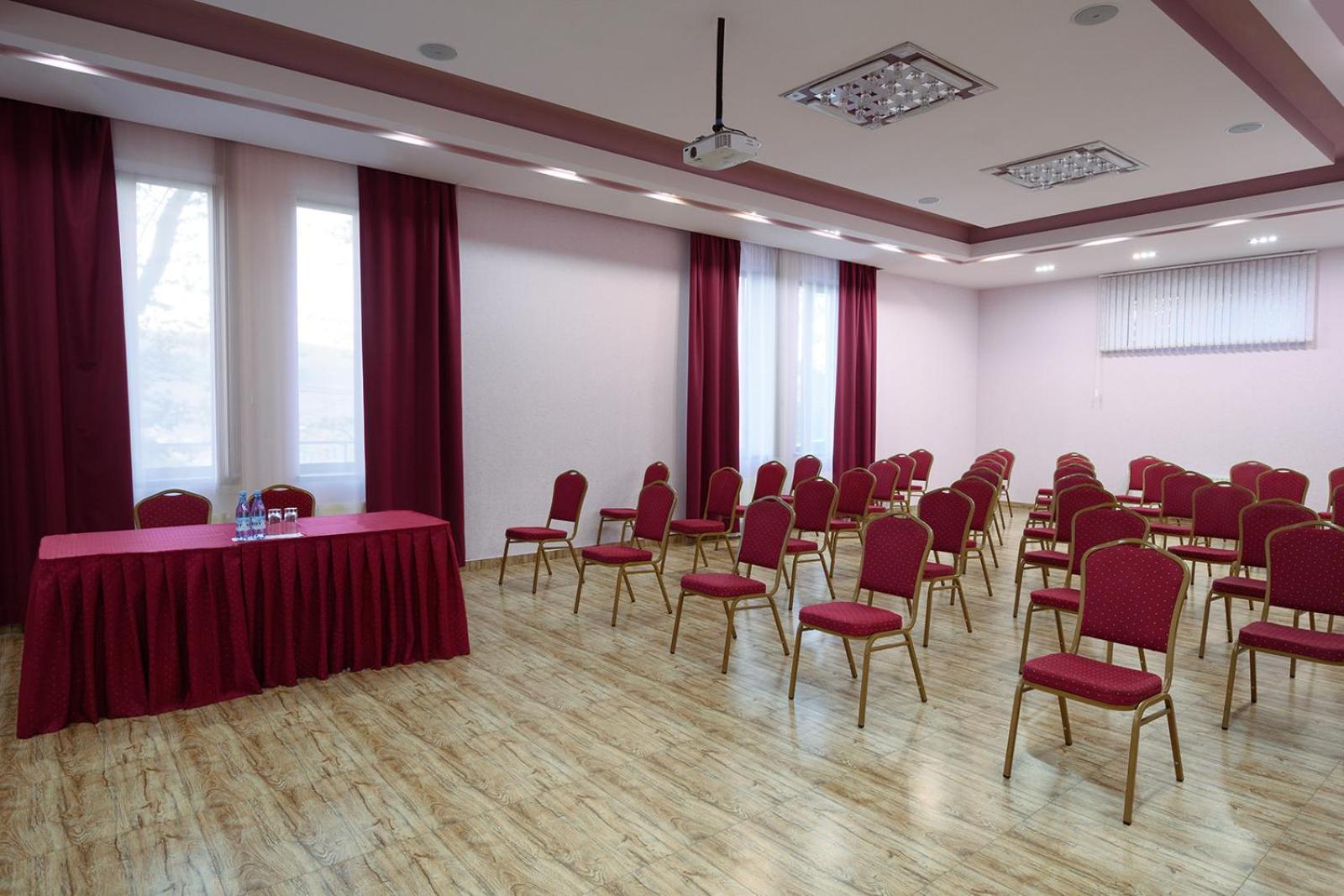 Alpina Resort By Stellar Hotels, צ'אקאדזור מראה חיצוני תמונה